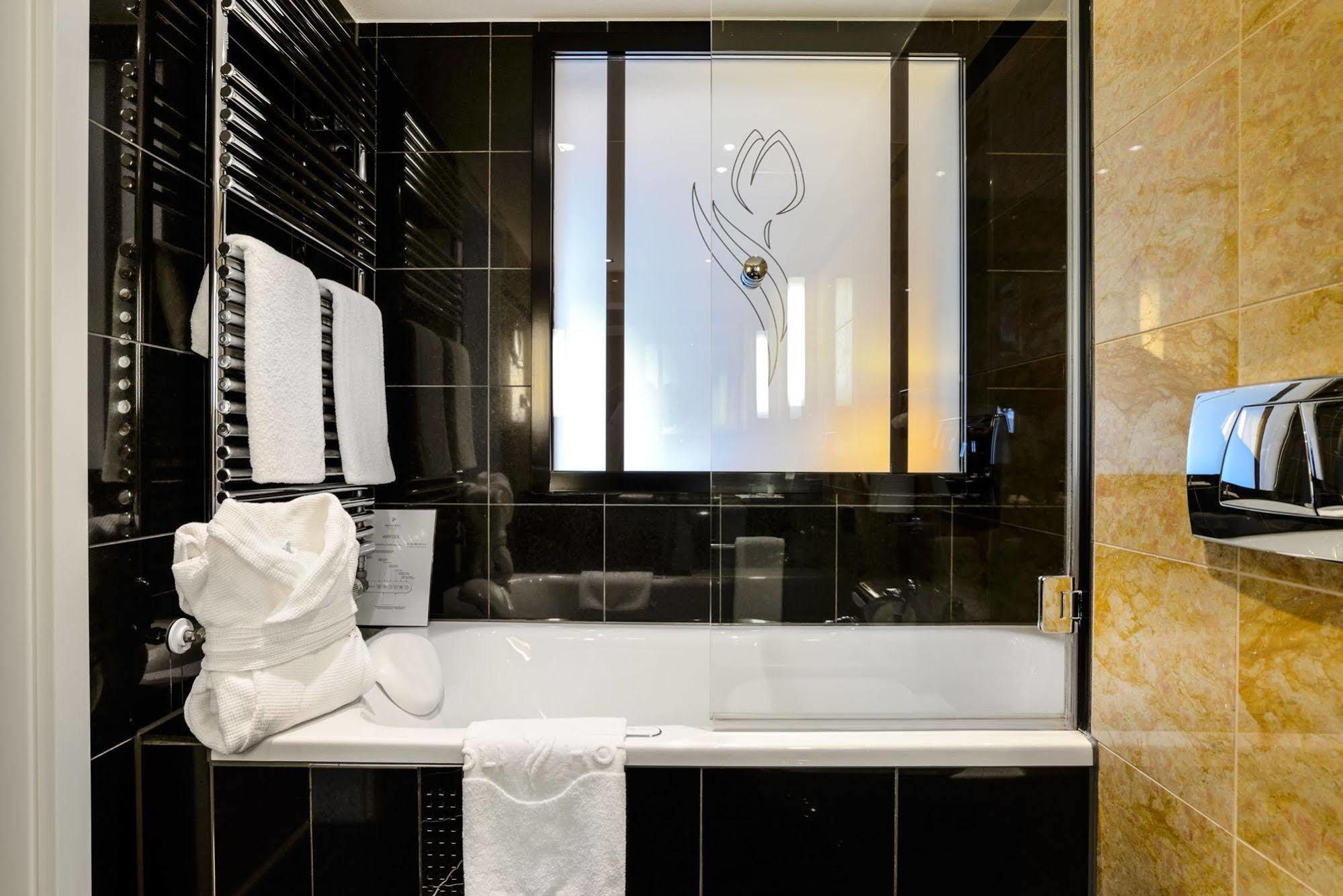 Ambiance Rivoli 4*