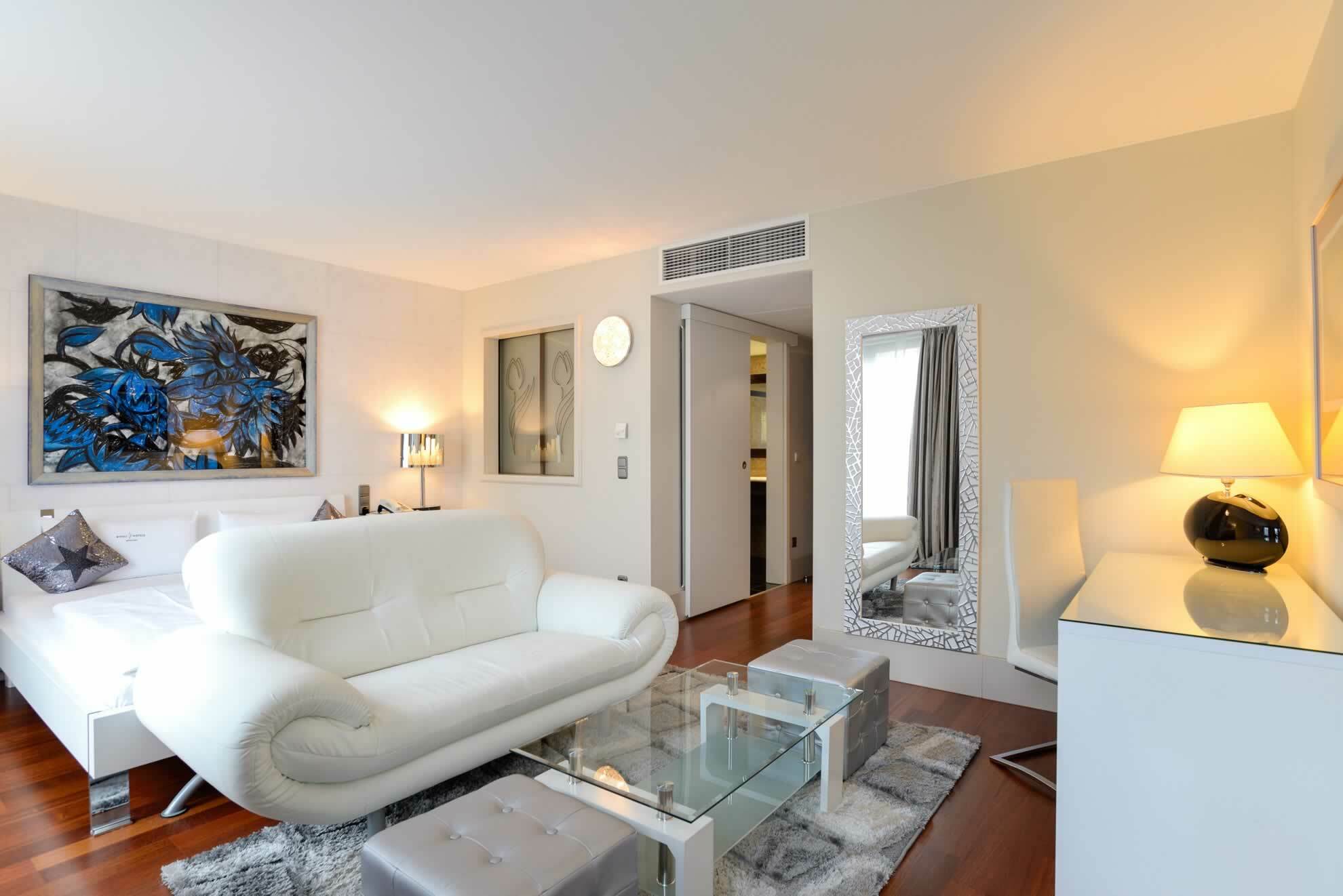 Hotel Ambiance Rivoli 4*